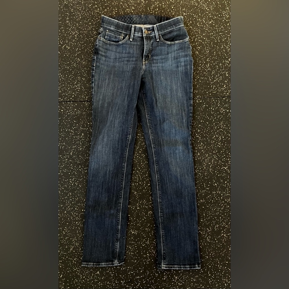 Levi's Women's 525 Straight Jeans Perfect Waist Size 6R W29 L30